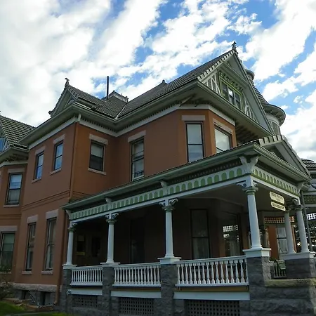 Ferris Mansion Bed & Breakfast-2